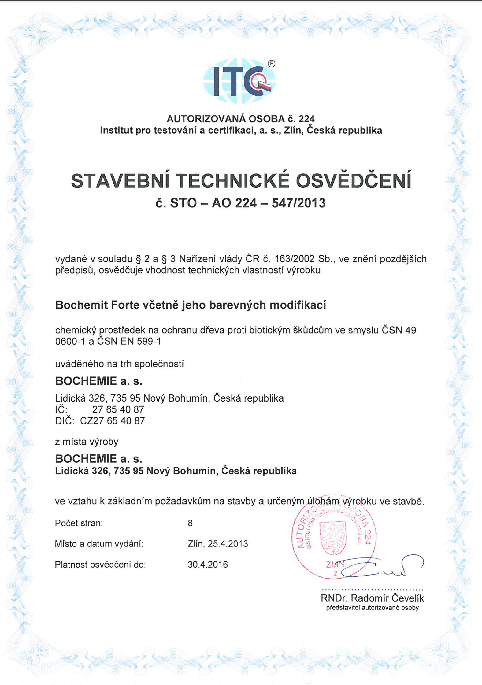 Dřevo s tlakovou impregnací pro odolnost vůči povětrnostním vlivům.