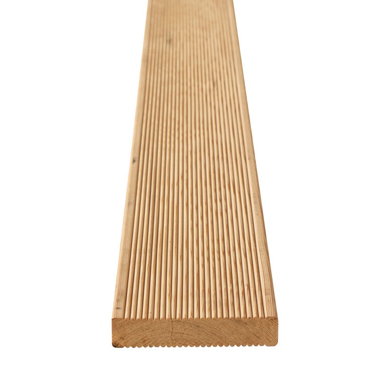 Terasové prkno z Sibiřského modřínu s tlakovou impregnací, vhodné pro venkovní terasy a zahradní posezení.