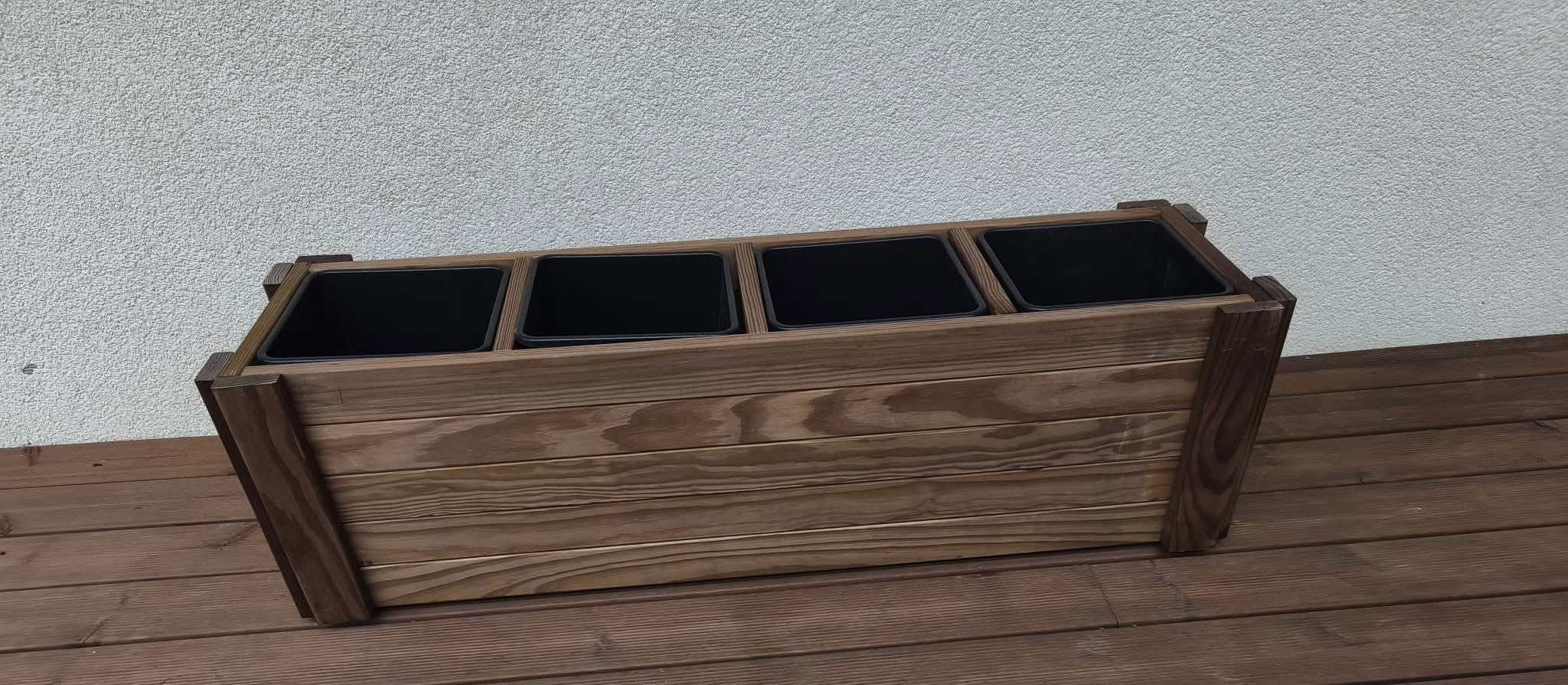 dřevěný truhlík, na 4 květináče, tlaková impregnace hnědá